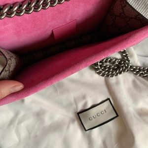 Gucci Bags - Gucci dionysus shoulder bag Gucci Bags - Gucci dionysus shoulder bag